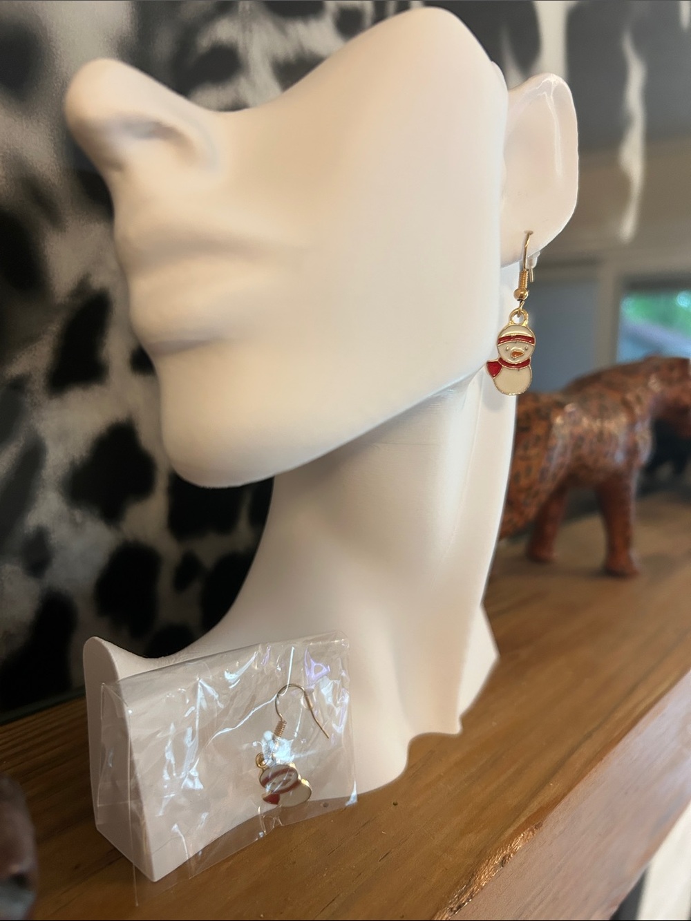 Festive Red and White Snowman Drop Earrings (NWOT)